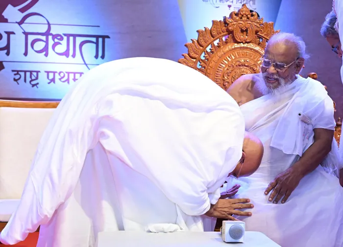 Acharya Padmasagarsurishwarji MS, Jain Spiritual Leader, with Param Gurudev Shree Namramuni Maharaj Saheb